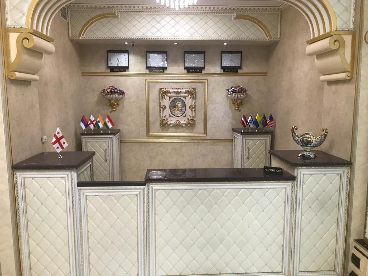 فندق Elegant Boutique Rustaveli تبليسي المظهر الخارجي الصورة